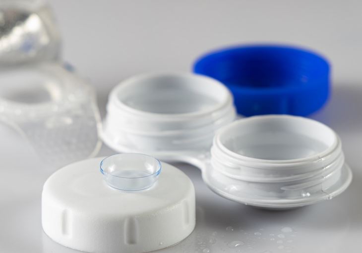 Reusable Contact Lenses Could Make You Almost Four Times More Likely to